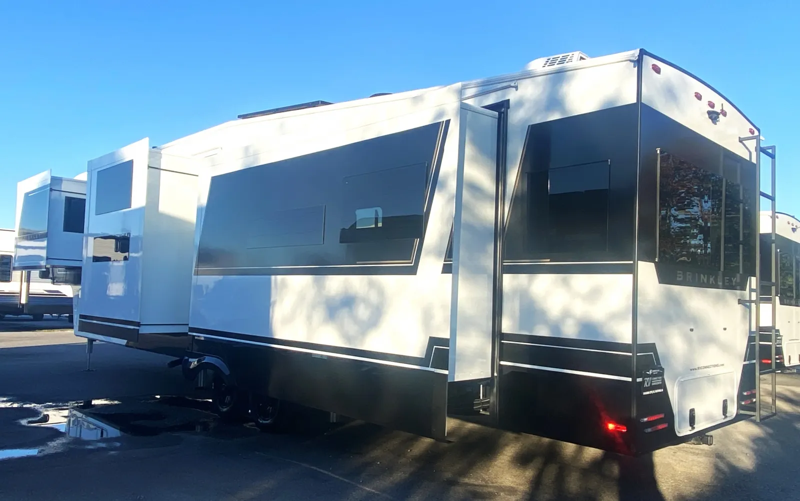 2026 Brinkley Model Z 3610 - Photo 4