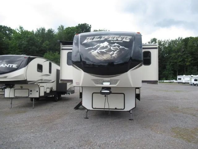2018 Keystone Alpine 3661FL - Photo 3