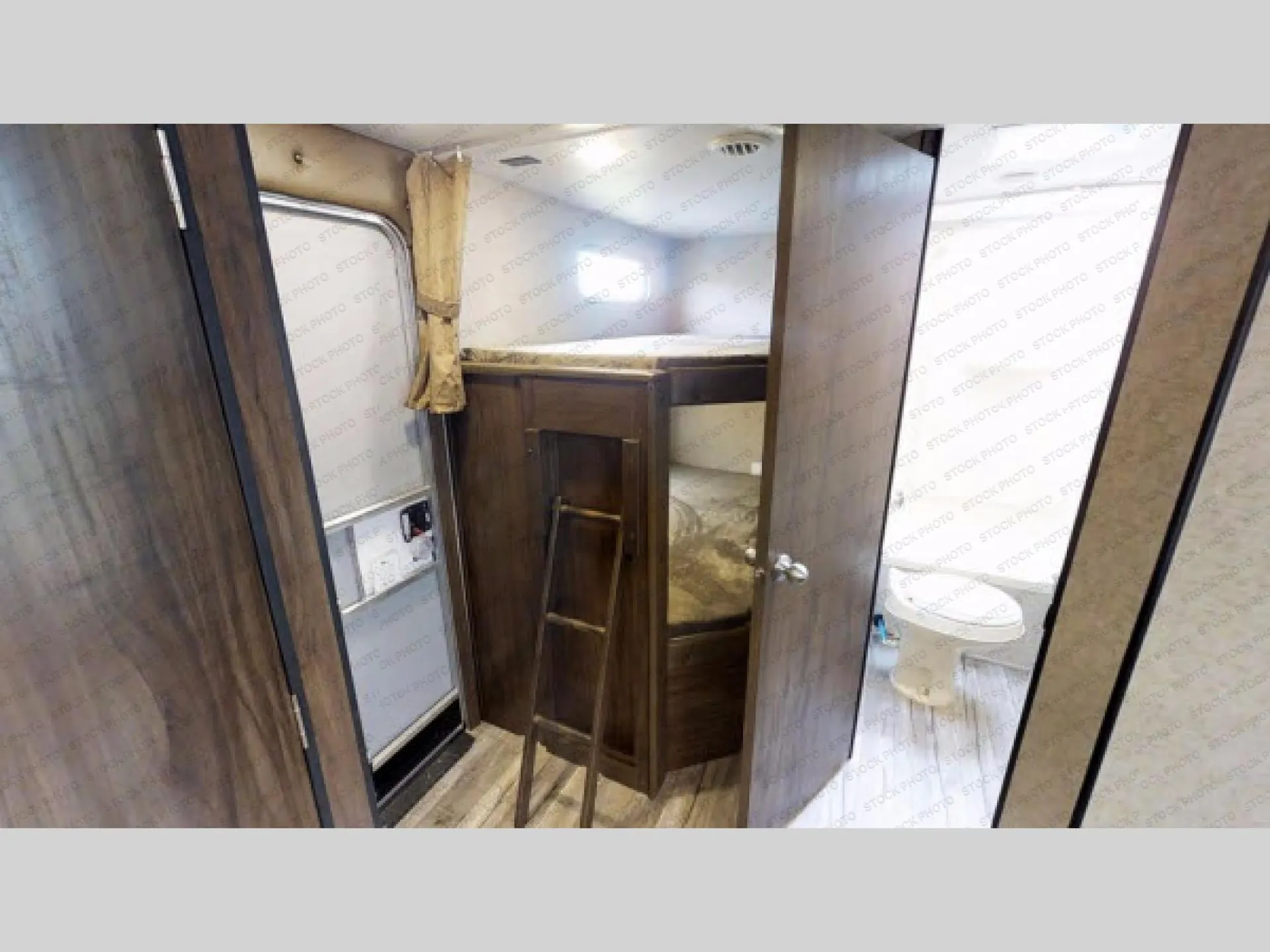 2018 Forest River RV Cherokee Grey Wolf 26CKSE — Photo 6