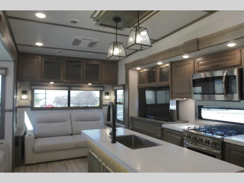 2023 Grand Design Solitude 310GK - Photo 4