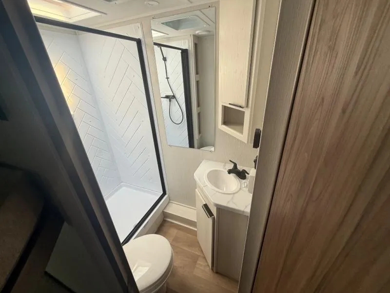 2026 Winnebago Access 25BH - Photo 4