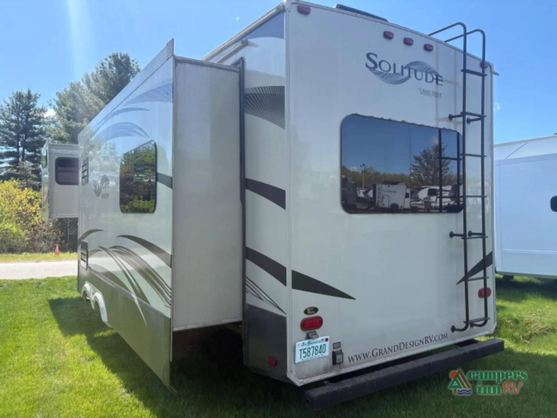 2014 Grand Design Solitude 305RE - Photo 4