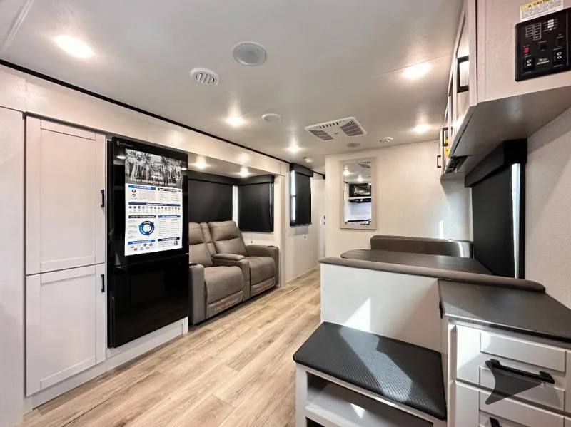 2026 Jayco Jay Feather 23RK - Photo 4