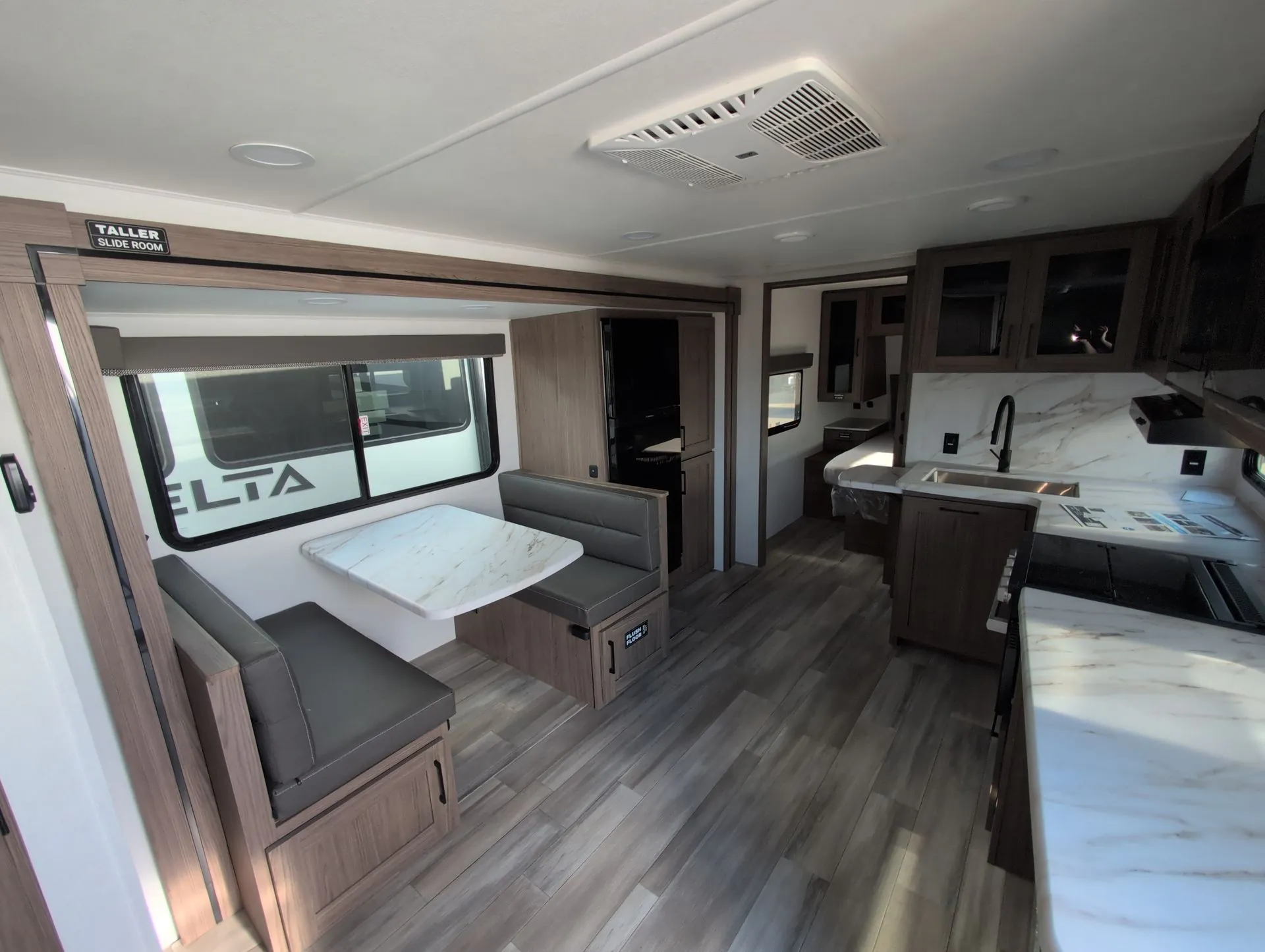 2025 Alliance RV Delta BH241 - Photo 4