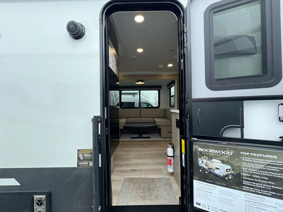 2026 Forest River Rockwood Mini Lite 2506FK - Photo 4