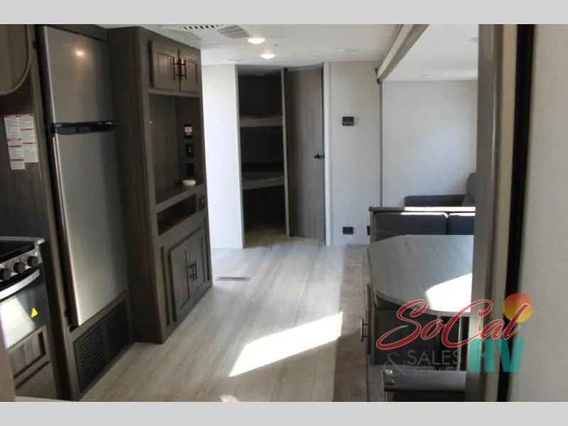 2022 Shasta Shasta 28BH - Photo 4