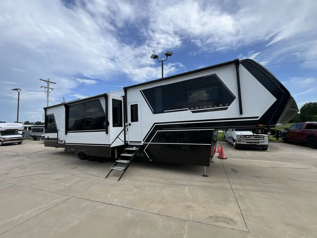 2027 Brinkley Model G 4170, Photos photo 9