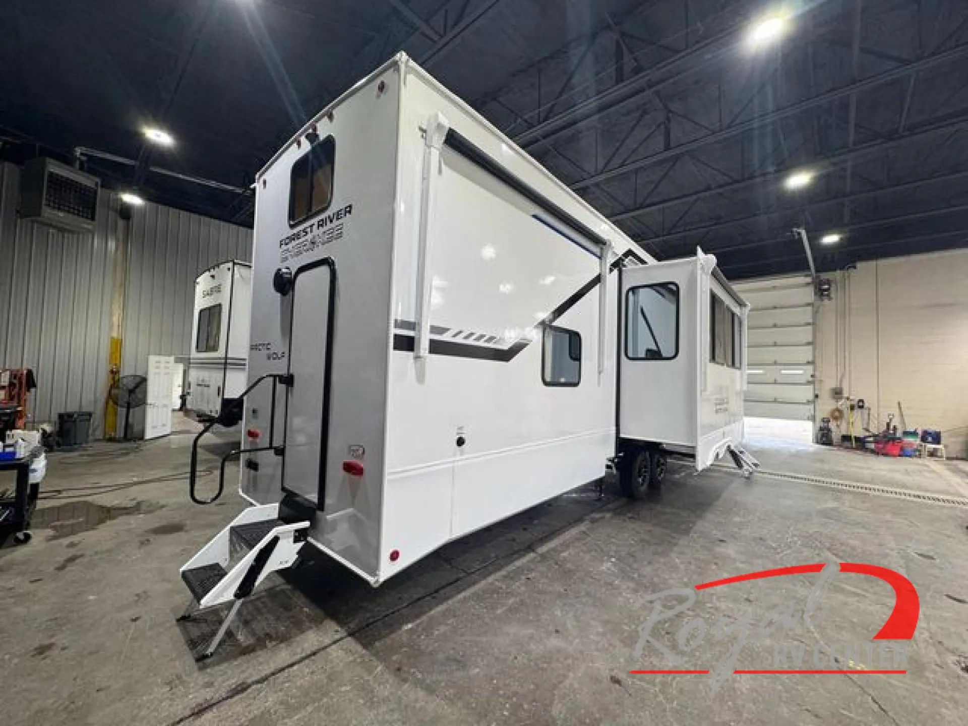 2026 Forest River Cherokee Arctic Wolf 38DST - Photo 4