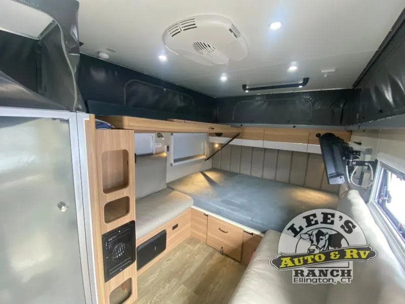 2022 Black Series Camper Black Series Camper HQ12 - Main photo
