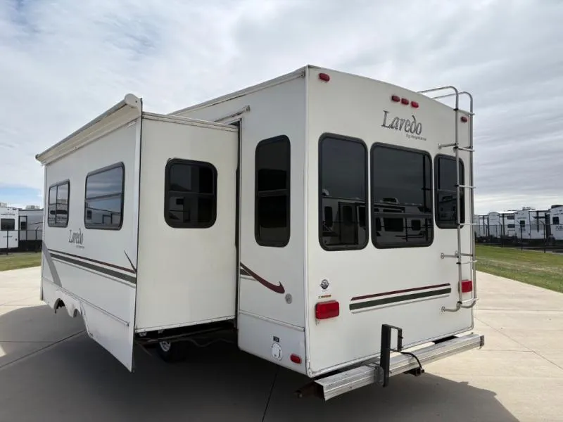 2003 Keystone Laredo 28RE - Photo 4