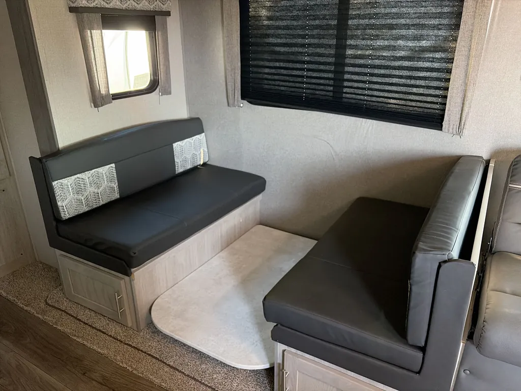 2022 Coachmen Catalina Legacy Edition 243RBS, Photos photo 3