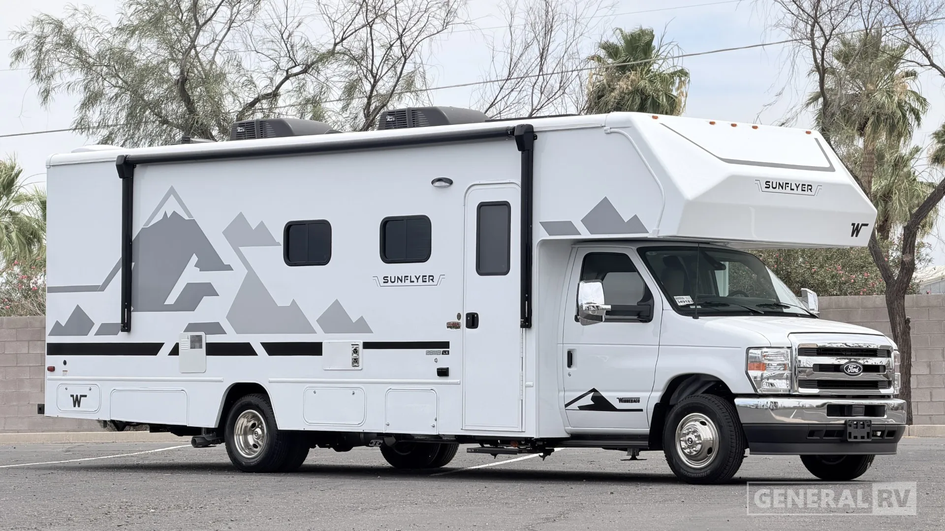 2027 Winnebago Sunflyer 28MB - Photo 2