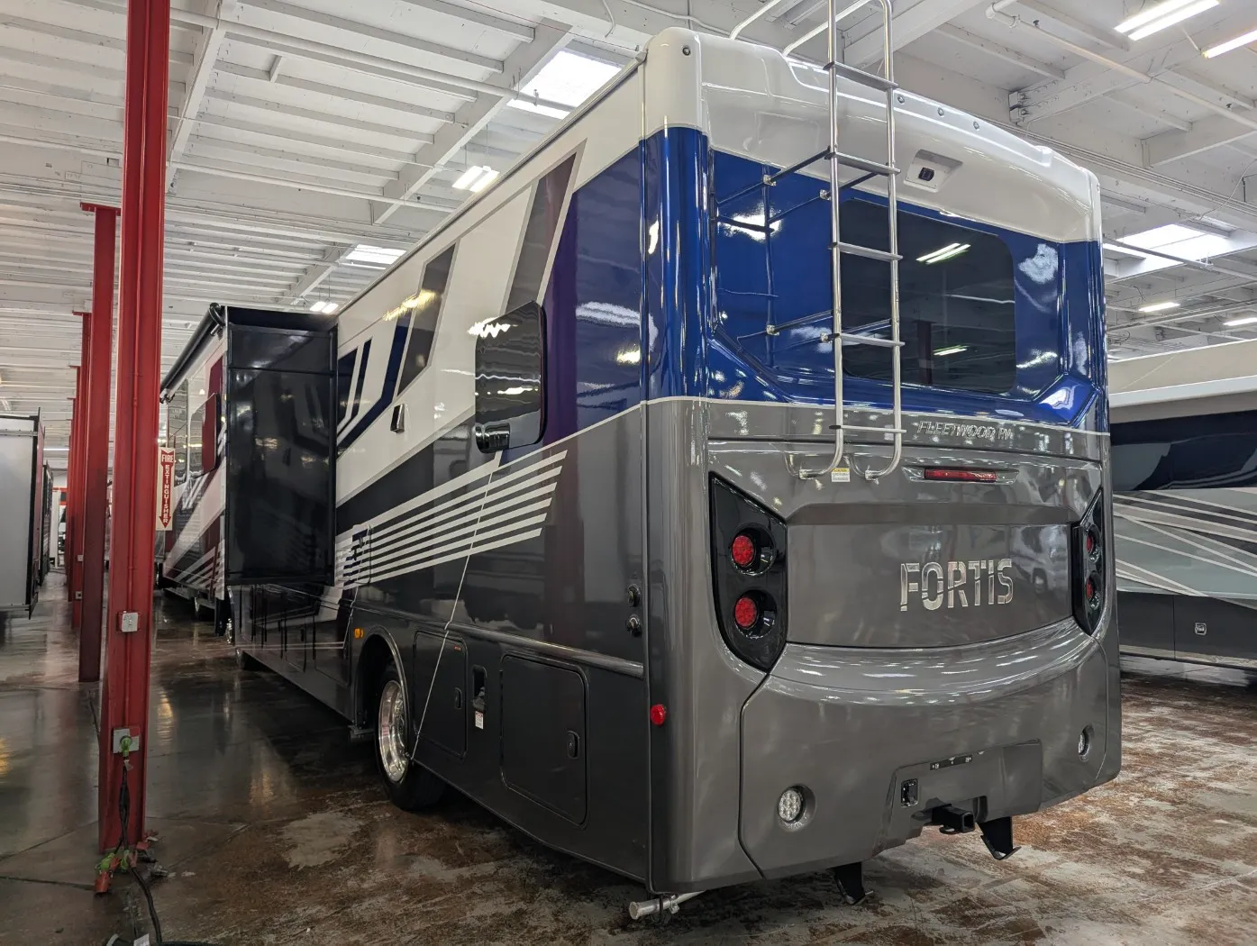 2026 Fleetwood Fortis 34MB - Photo 4