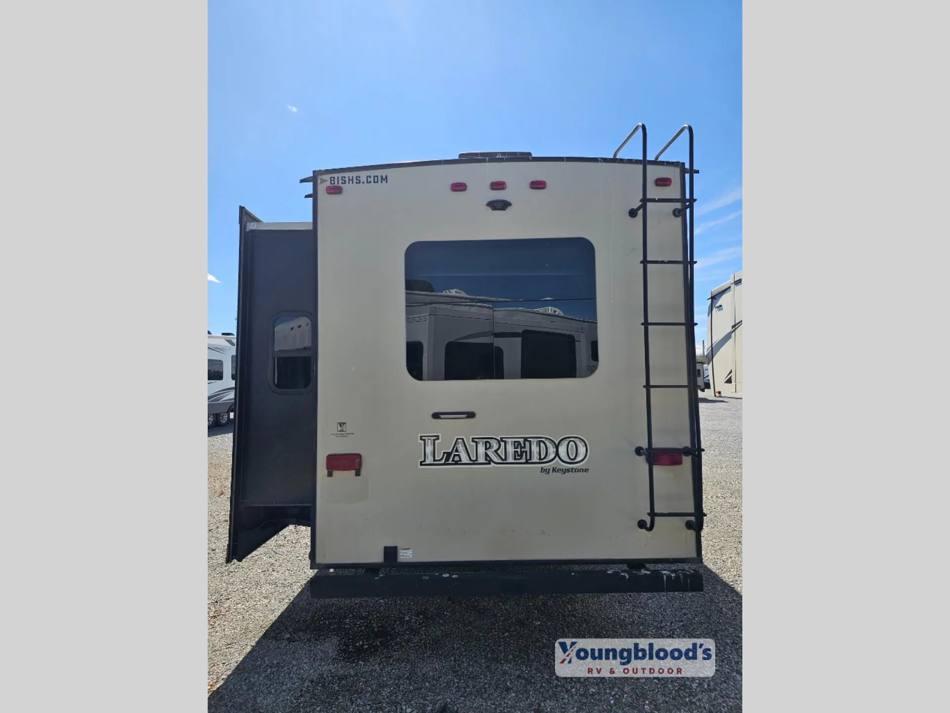 2018 Keystone Laredo 340FL - Photo 3