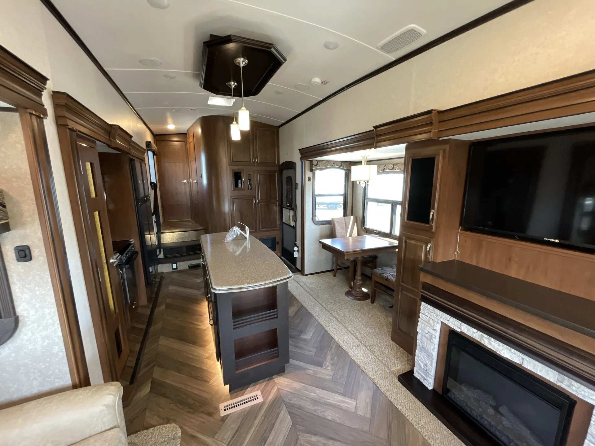 2017 Jayco North Point 351RSQS — living area main
