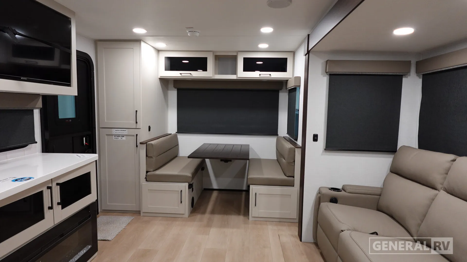 2027 Alliance RV Delta 252RL - Photo 3