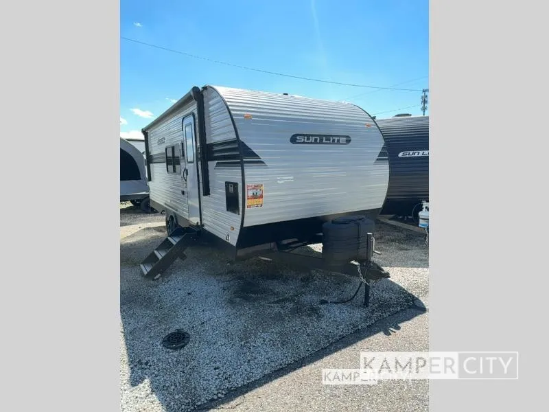 2026 Sunset Park RV Sun Lite 24TH - Photo 2