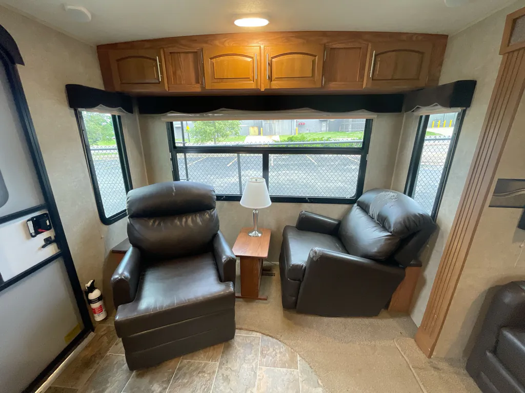2016 Forest River Rockwood Ultra Lite 2904WS, Photos photo 21