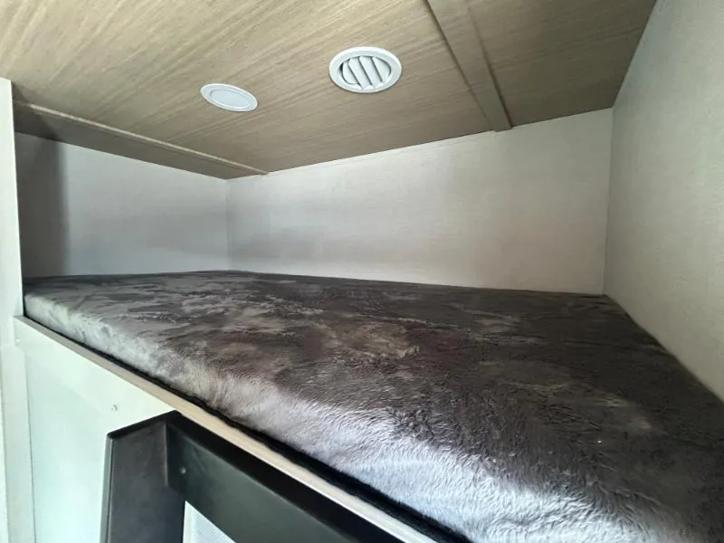 2027 Forest River Vibe 2900KB, Photos photo 15