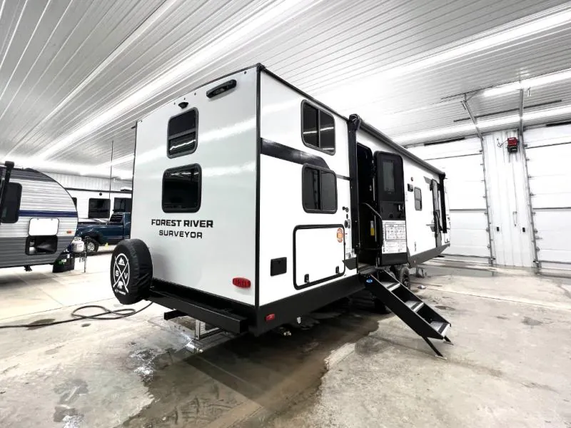 2026 Forest River Surveyor Legend 296QBLE — Photo 5