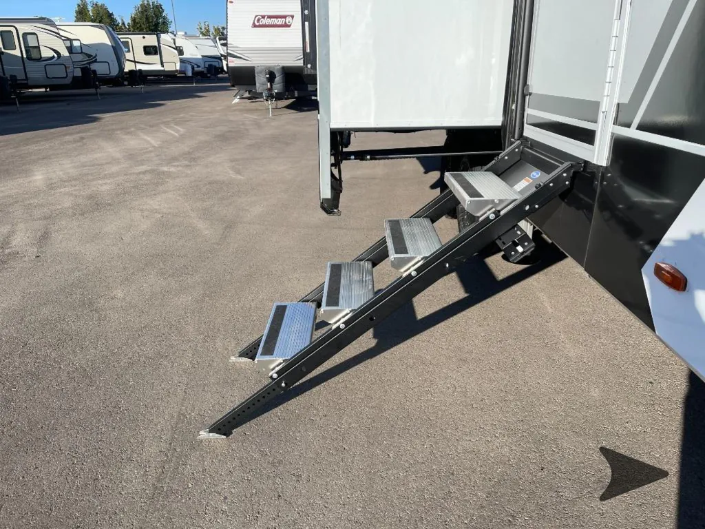 2026 Brinkley Model Z 3515, Photos photo 48