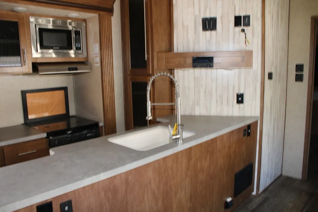 2017 Forest River Sabre 36FRP, Photos photo 13