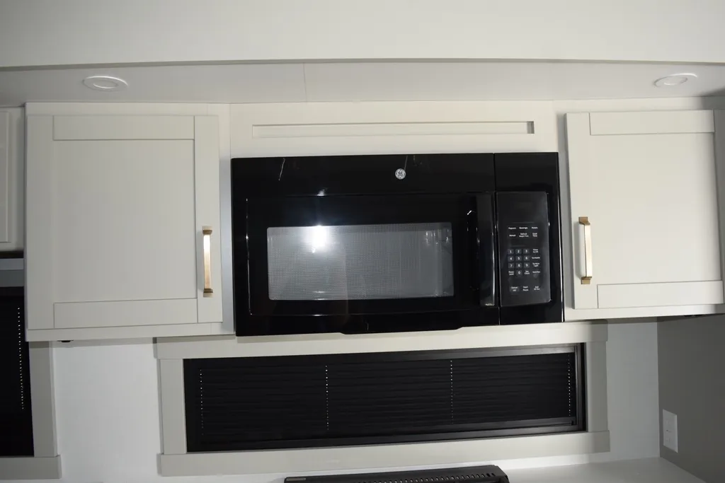 2026 Brinkley Model Z 3515, Photos photo 22