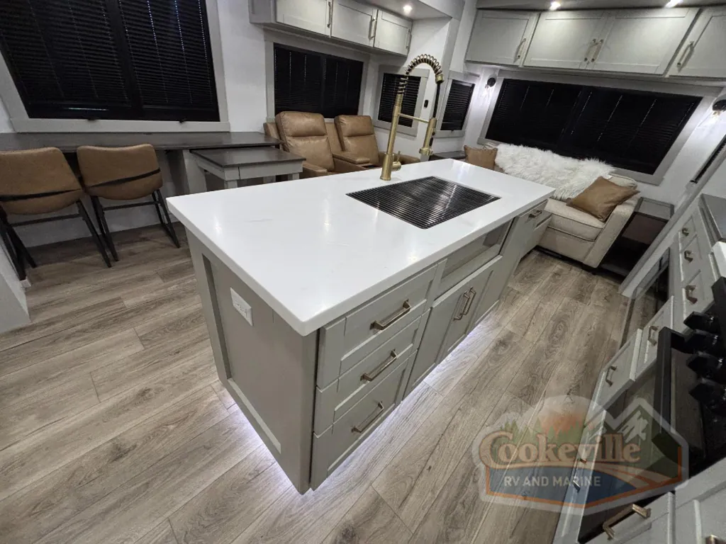2025 Brinkley Model Z 3100, Photos photo 26