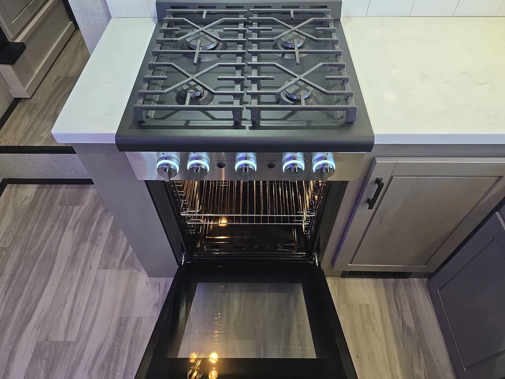 2025 Jayco Seismic Luxury Series 4113, Photos photo 11