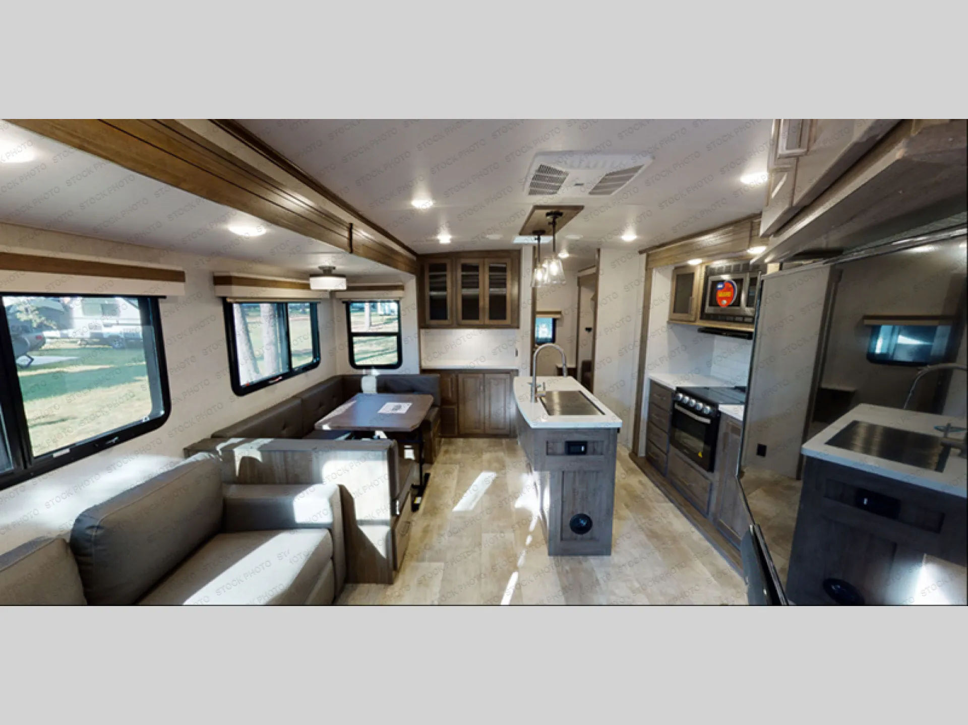 2022 Forest River Rockwood Signature Ultra Lite 8336BH - Photo 4