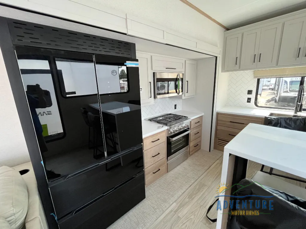 2025 Forest River Sandpiper Destination Trailers 421FKL, Photos photo 5