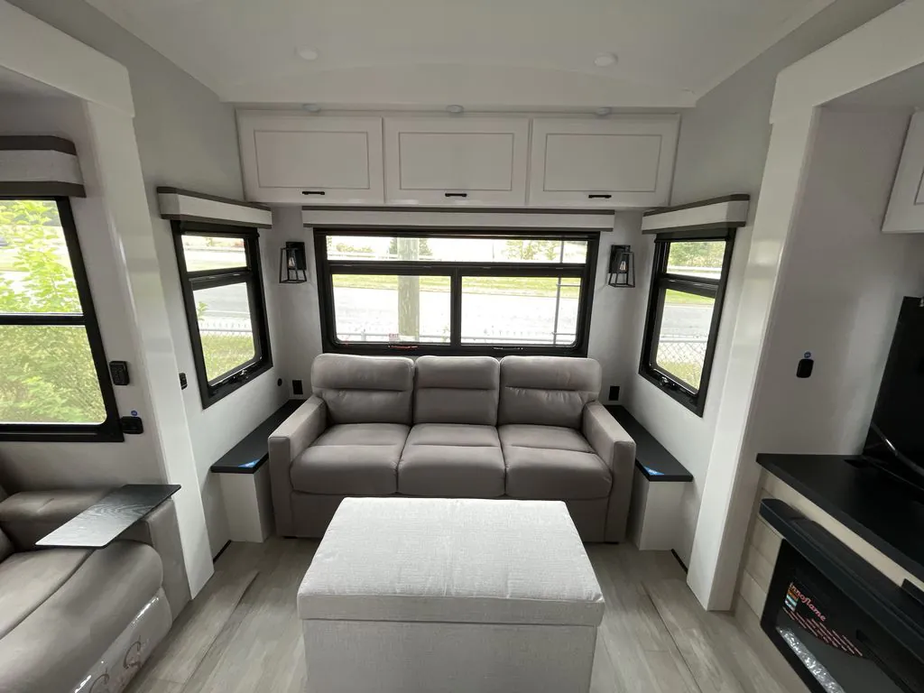 2026 Jayco Pinnacle 36FBTS, Photos photo 6