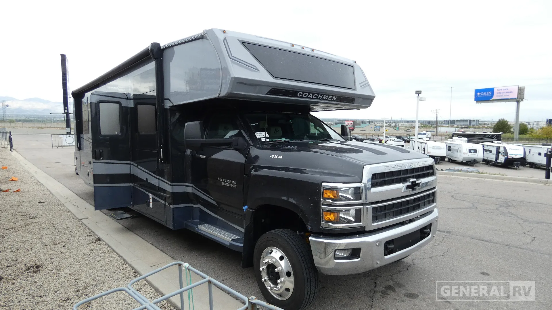 2026 Coachmen Entourage 320LV - Photo 2
