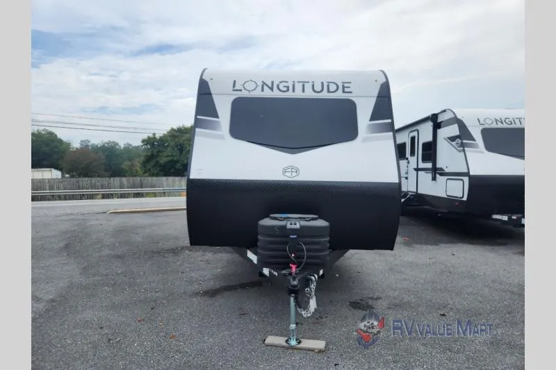 2026 East to West Longitude 310RL - Photo 3