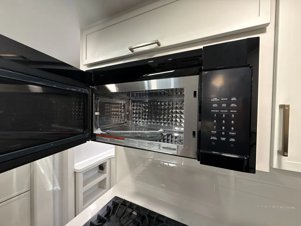 2027 Brinkley Model I 290, Photos photo 10
