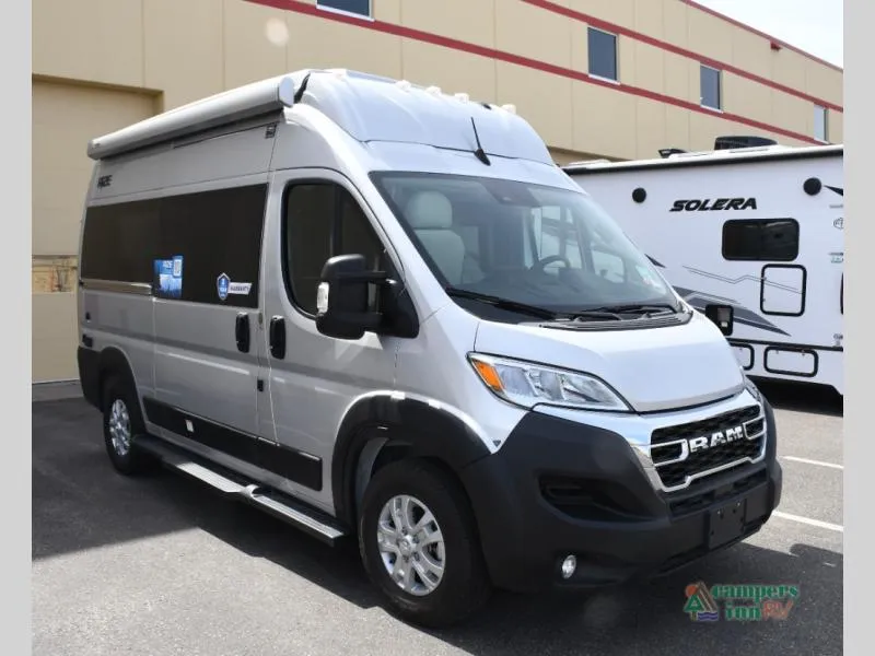 2025 Thor Motor Coach Rize 18G - Photo 2
