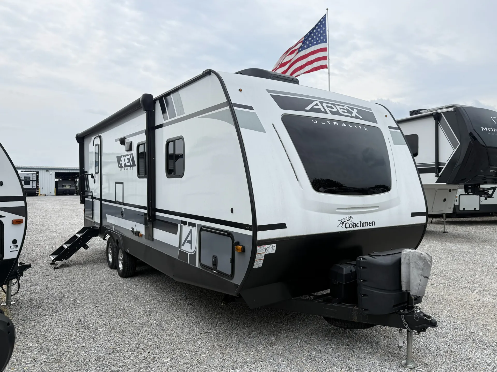 2022 Coachmen Apex 265RBSS - Photo 2