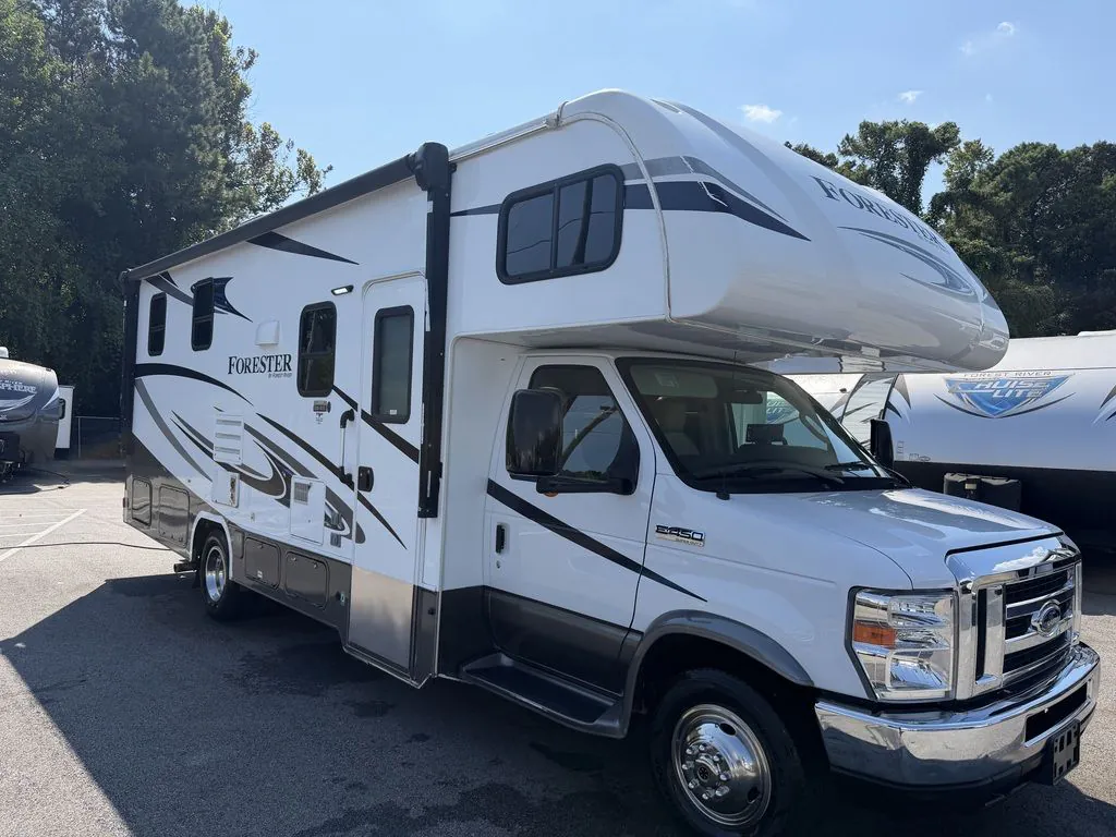 2018 Forest River Forester 2421MS - Photo 2