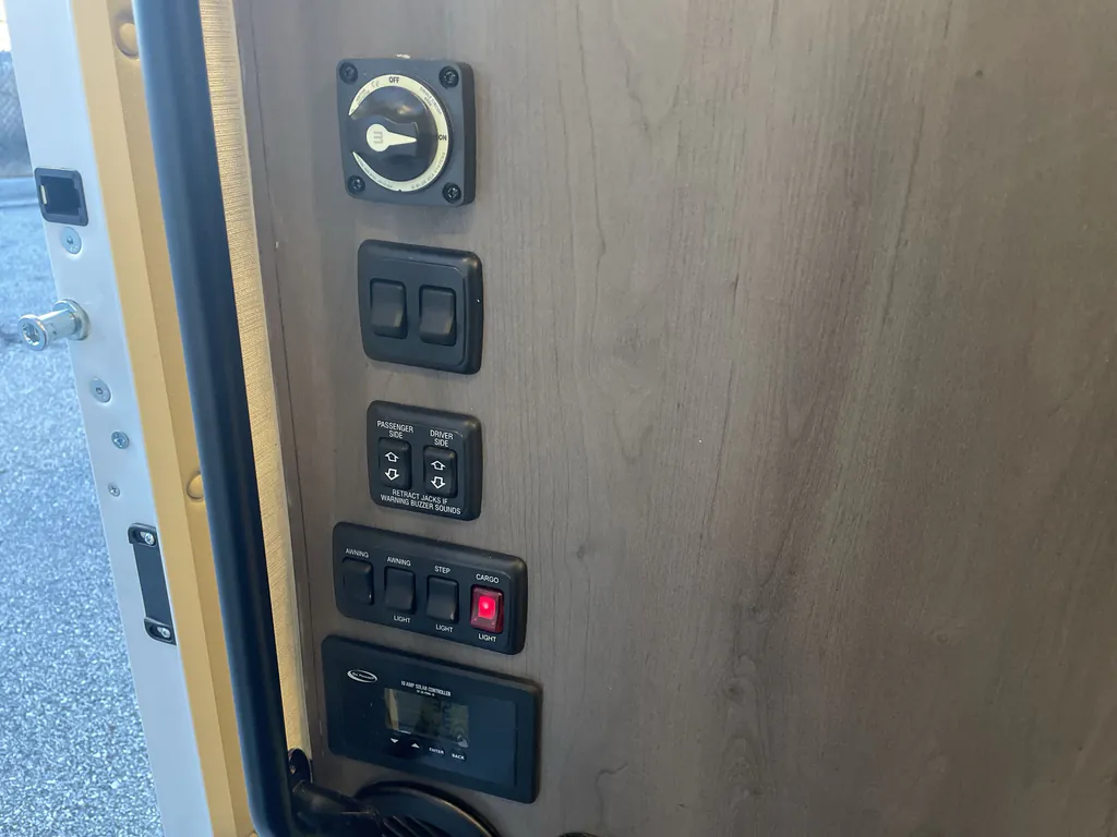 2025 Thor Motor Coach Freedom Elite 27HE, Photos photo 21