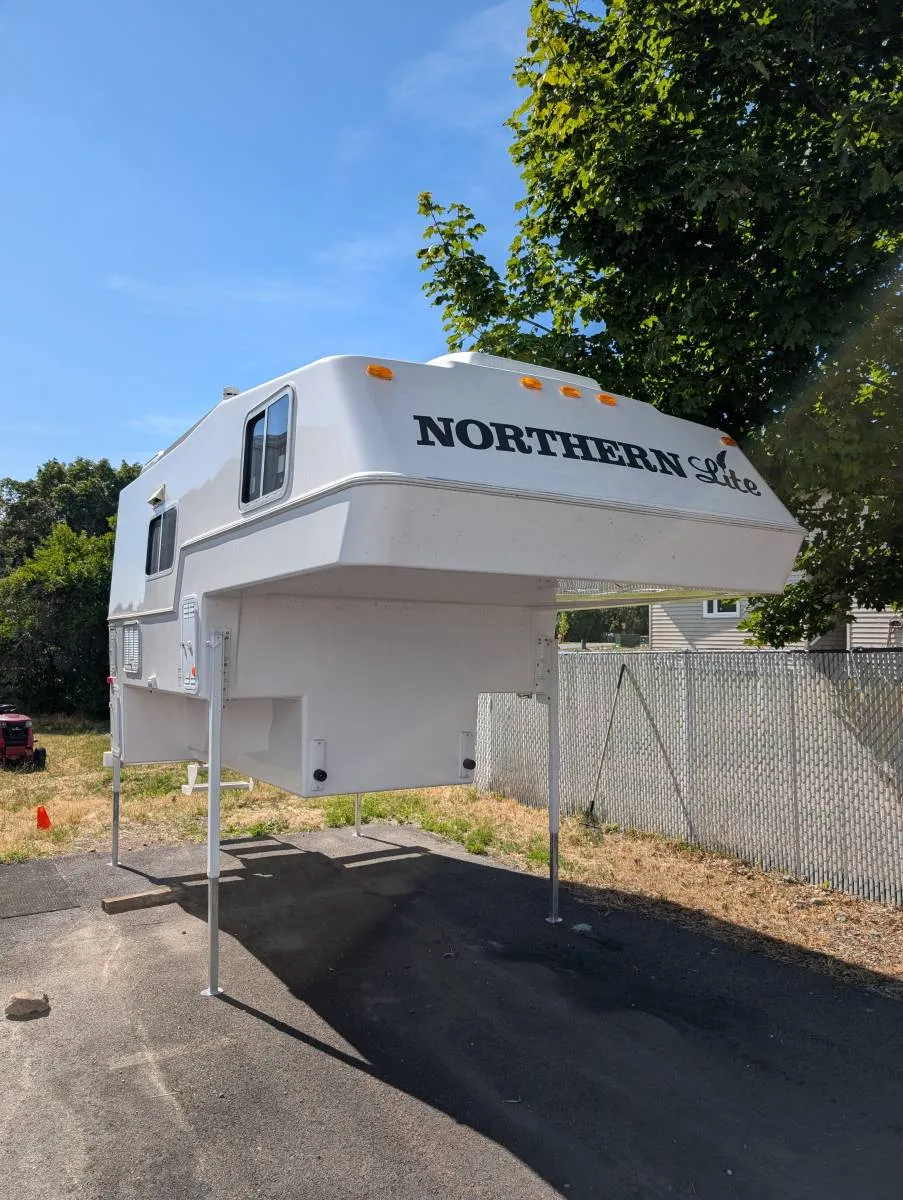 2023 Northern Lite Northern Lite 11EX - Photo 2