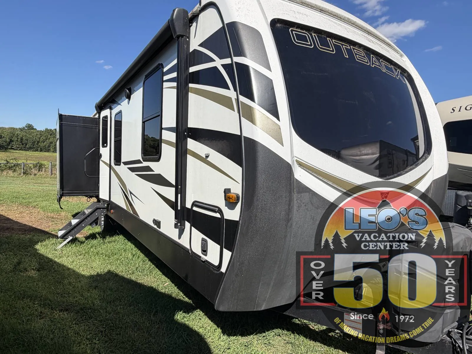 2021 Keystone Outback 332ML - Photo 2