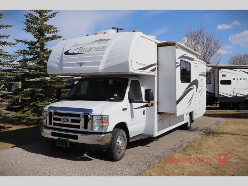 2014 Fleetwood Jamboree Searcher 31M - Photo 3