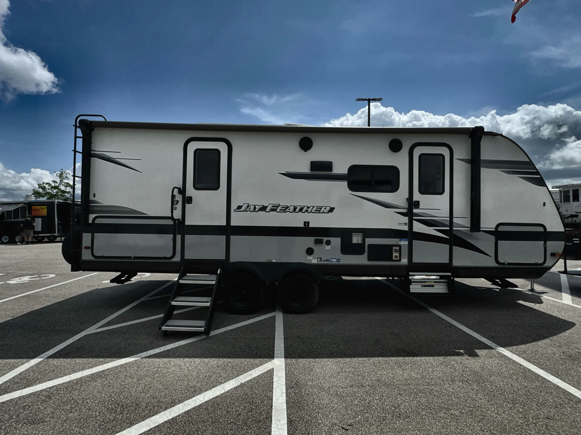 2022 Jayco Jay Feather 22RB - Photo 2