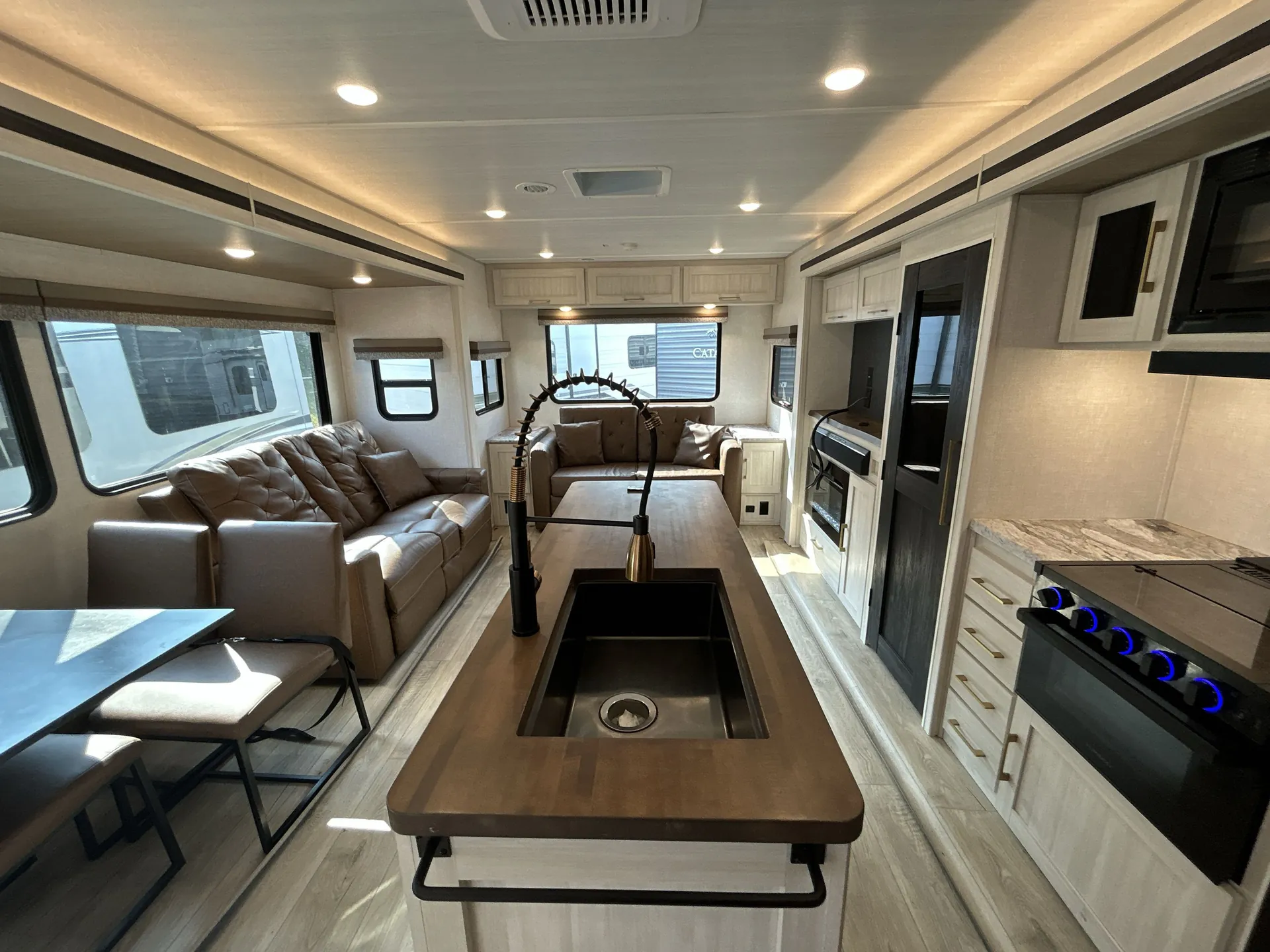 2024 Forest River Grand Surveyor 305RLBS — living area main