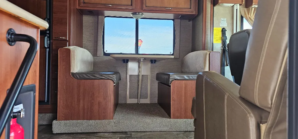2015 Fleetwood Flair 26E, Photos photo 5