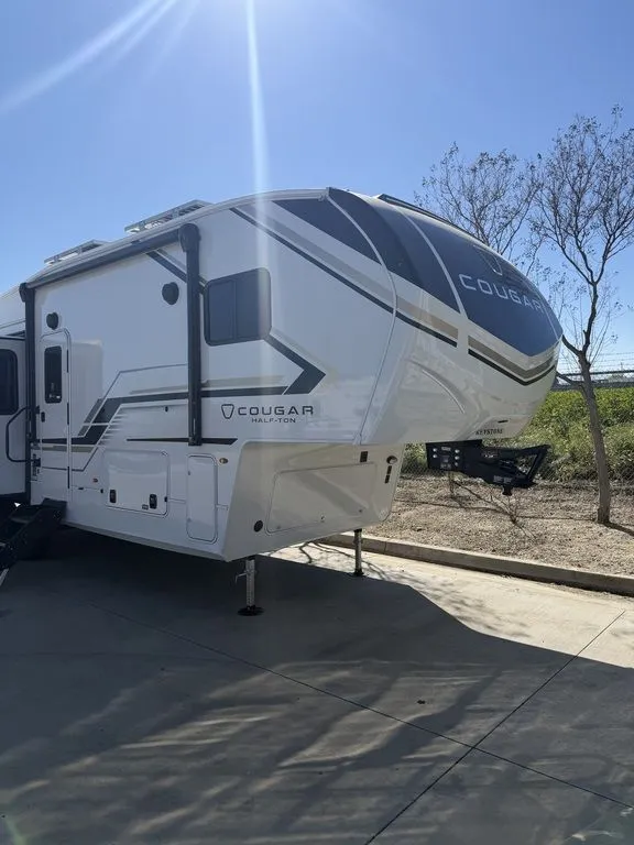 2026 Keystone Cougar Half-Ton 28RLI - Photo 2