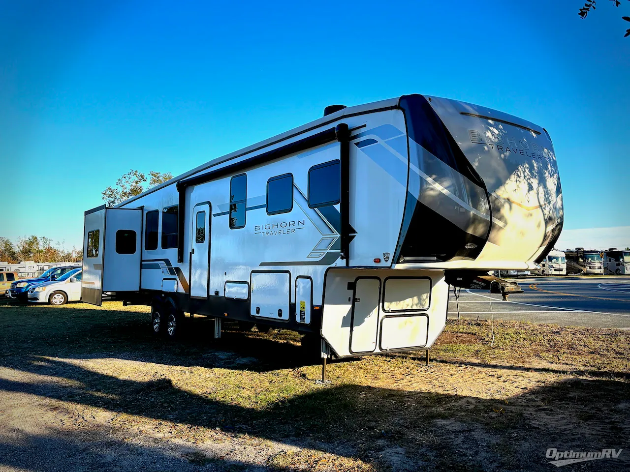 2024 Heartland Bighorn Traveler 37RD - Photo 2