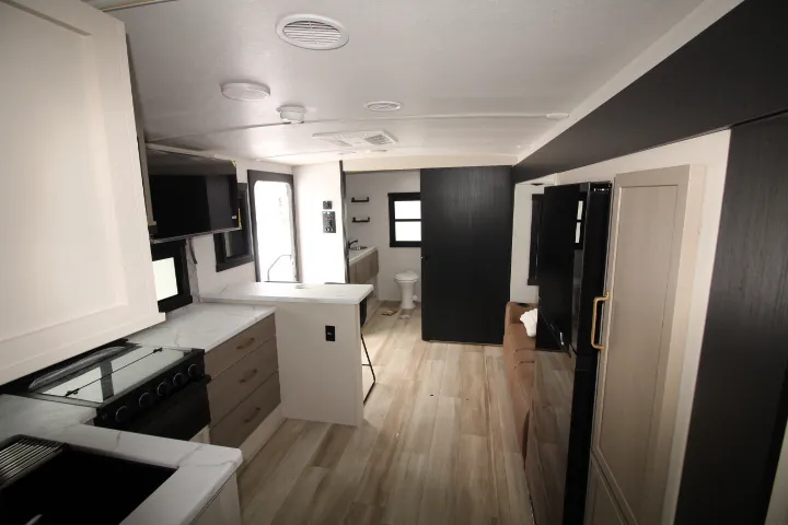2025 Forest River Wildwood Heritage Glen 265BSRB — Photo 6