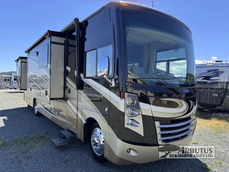 2015 Thor Motor Coach Challenger 37GT - Main photo