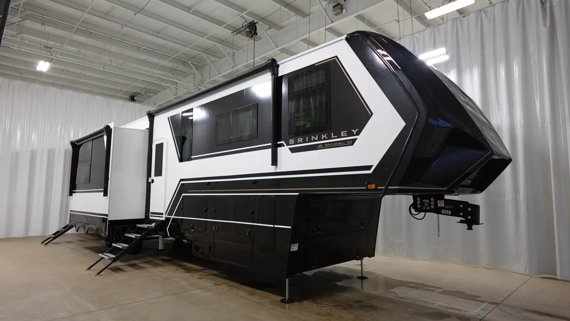 2026 Brinkley Model G 4150 - Photo 2